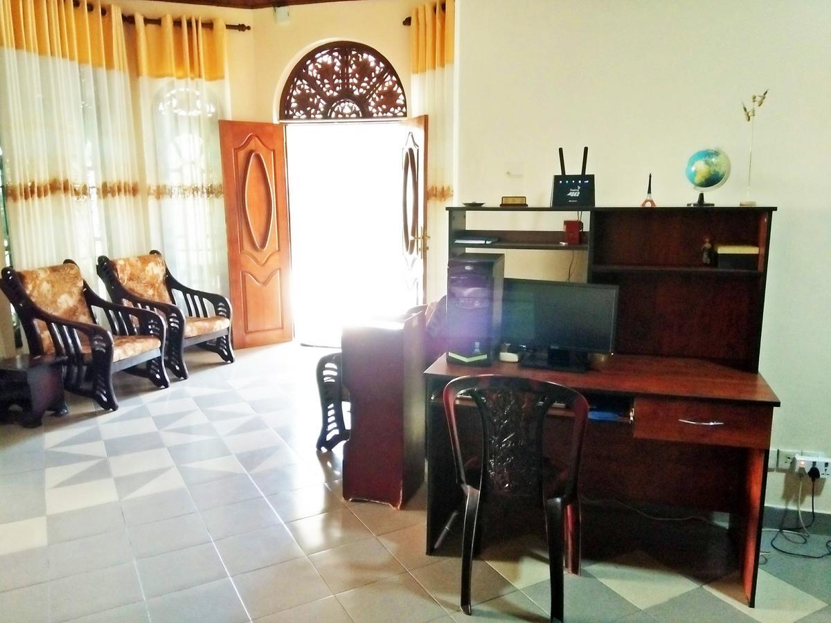 Ruslanka Homestay Ettukala Esterno foto