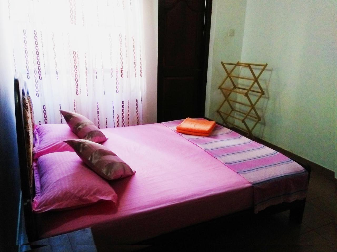 Ruslanka Homestay Ettukala Esterno foto