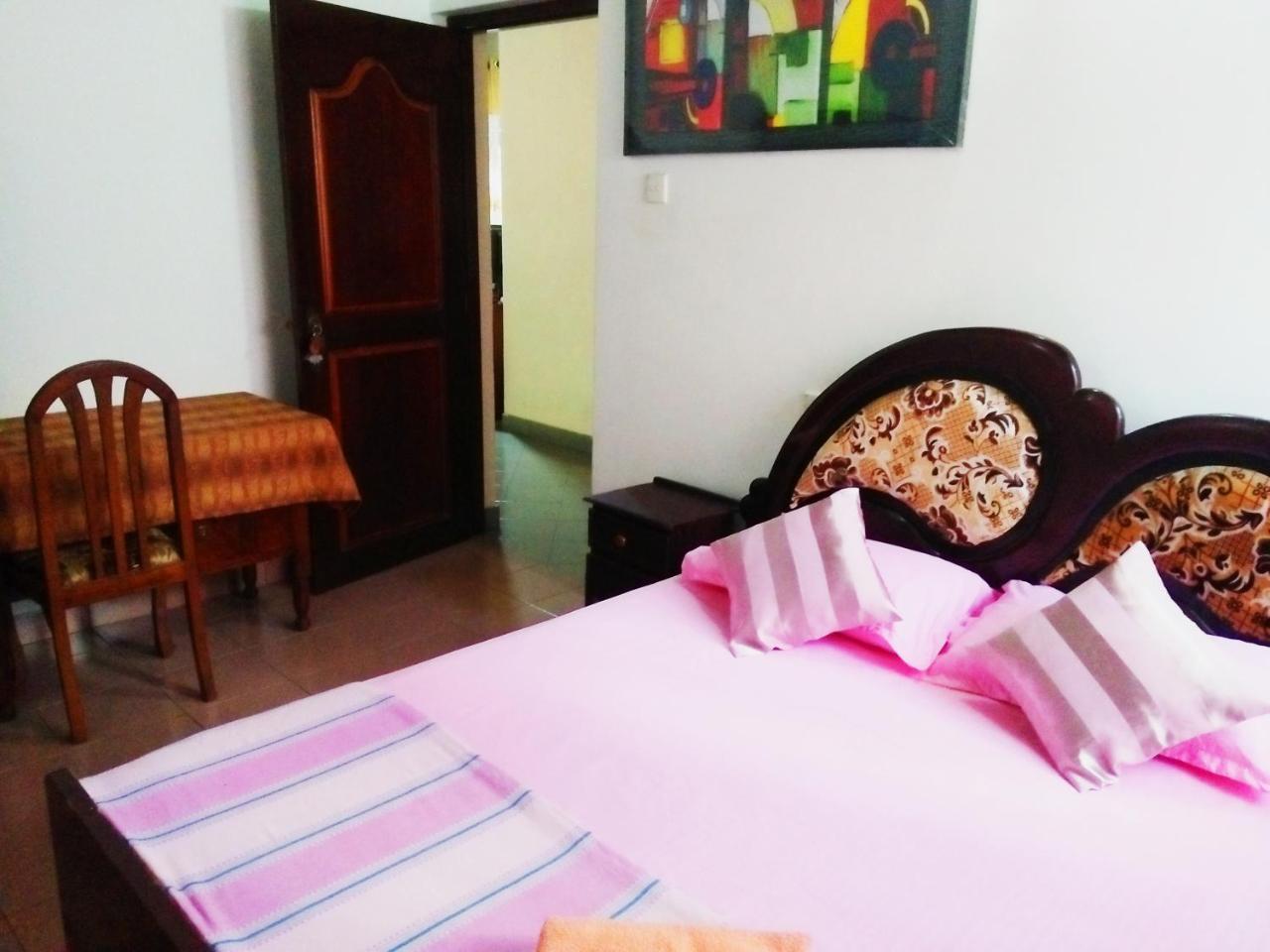 Ruslanka Homestay Ettukala Esterno foto